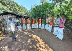 Distribution of CFW kits to Tadikavagu 